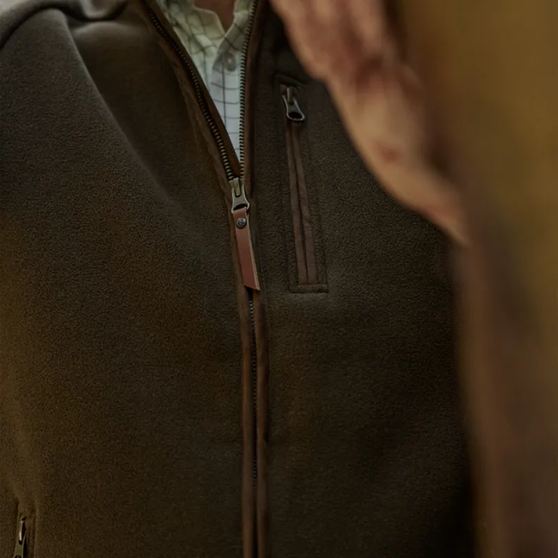 Härkila Sandhem Sherpa Waistcoat in Willow Green-2